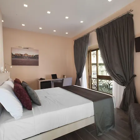 Dei Catalani 4* Naples