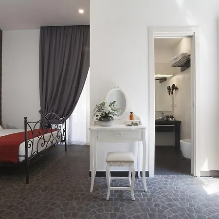 Dei Catalani Guest house Naples