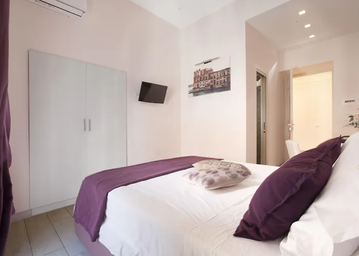 Dei Catalani 4* Nápoles