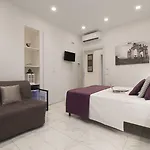Dei Catalani 4* Napels