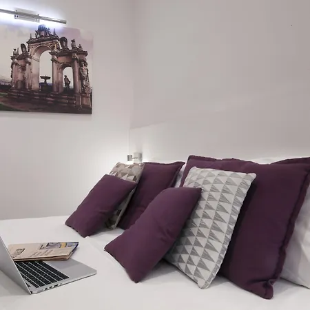 بيت ضيافة Dei Catalani نابولي